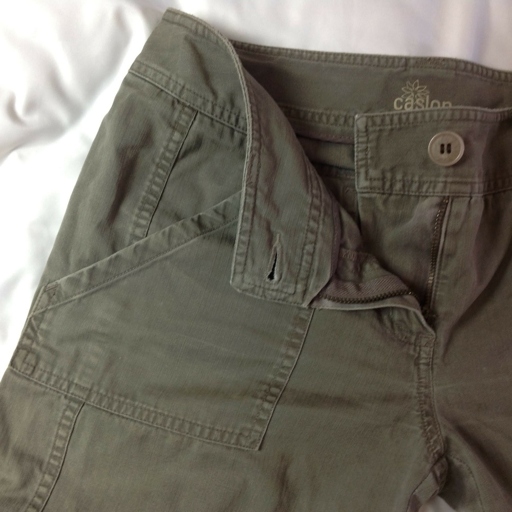 Capris - Picture 3 of 9